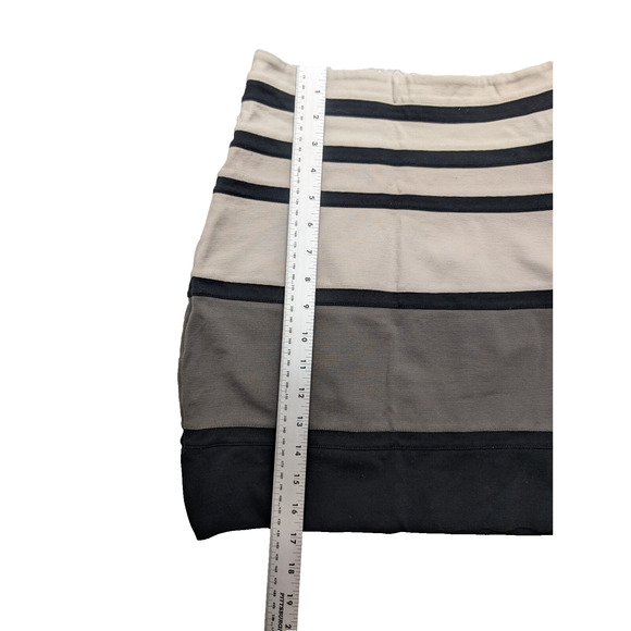 Express Bandage Mini Skirt - Sz 00 - Work to Happy Hour Black/Ivory/Grey Striped - Picture 5 of 6